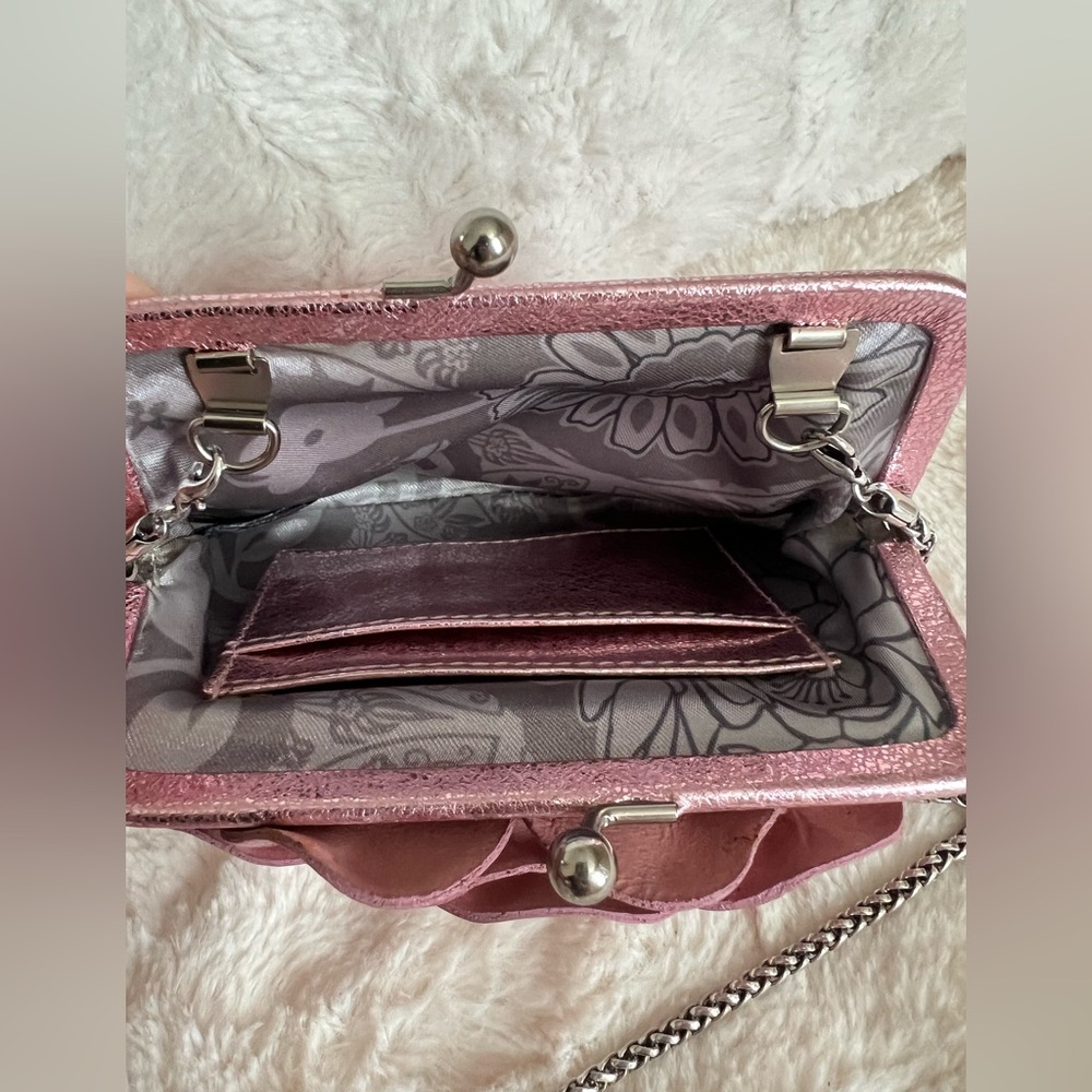 Brighton Crossbody Purse Rosalie Flower Rose
Metallic Pink Leather - Picture 5 of 9